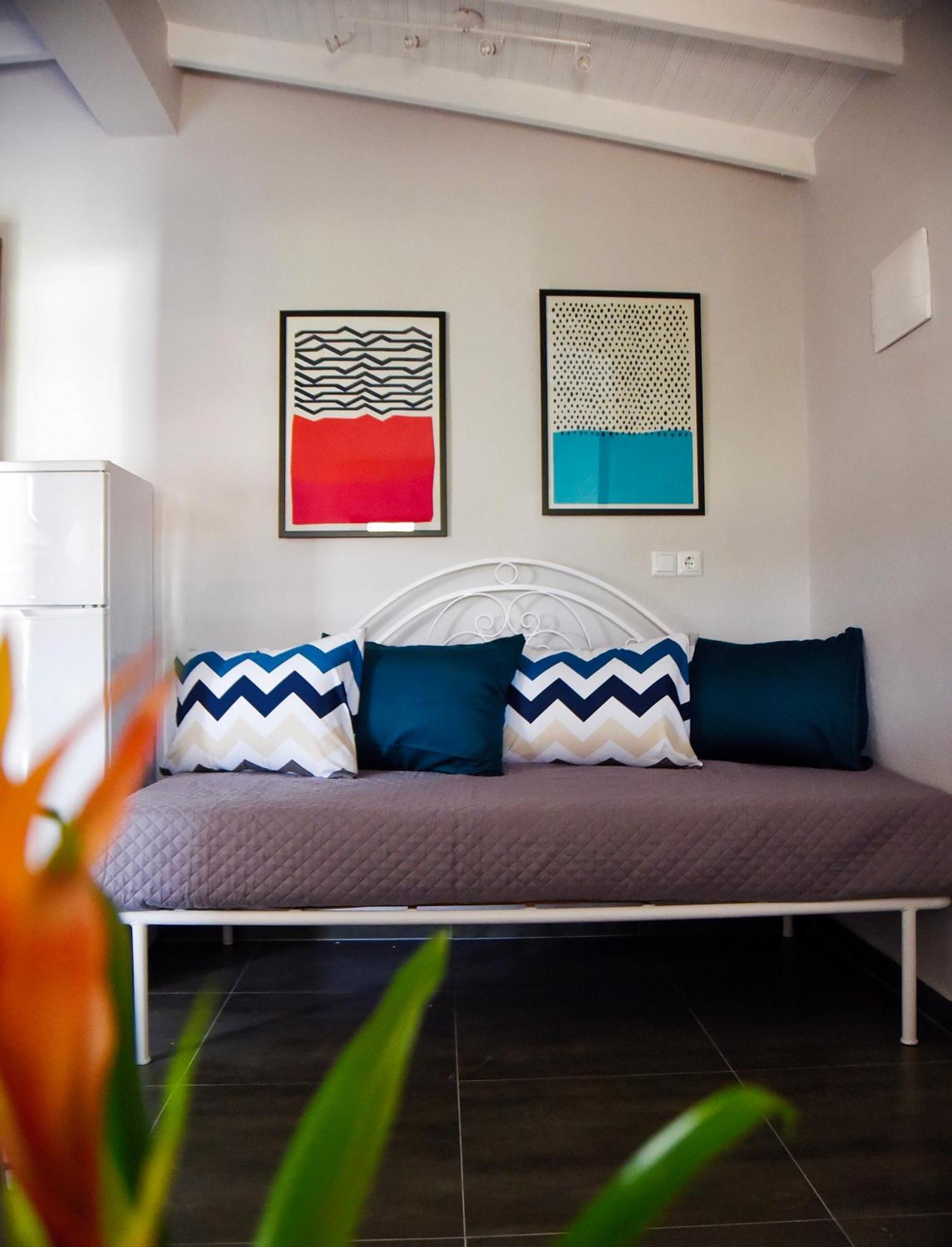 Room Nine 9 Beachfront Apartments Nea Kallikrateia Εξωτερικό φωτογραφία