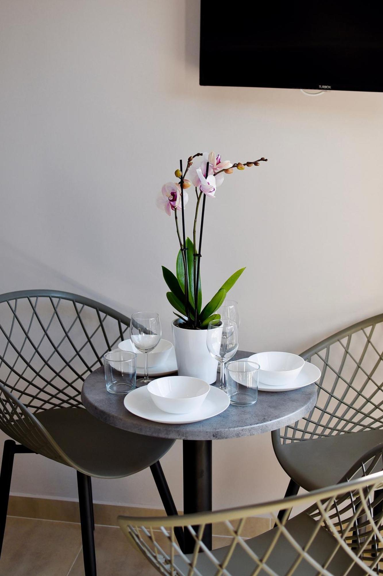 Room Nine 9 Beachfront Apartments Nea Kallikrateia Εξωτερικό φωτογραφία