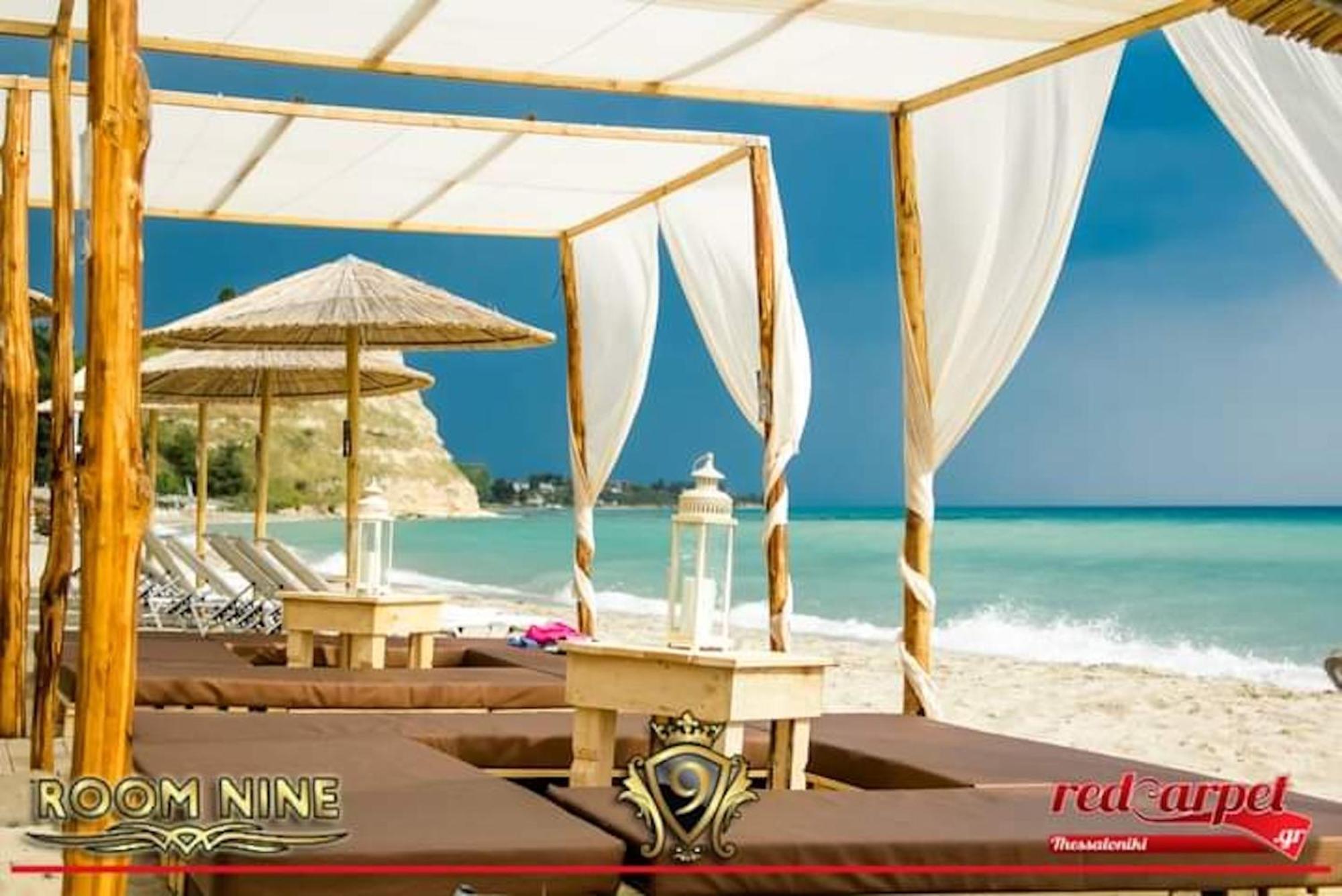 Room Nine 9 Beachfront Apartments Nea Kallikrateia Εξωτερικό φωτογραφία