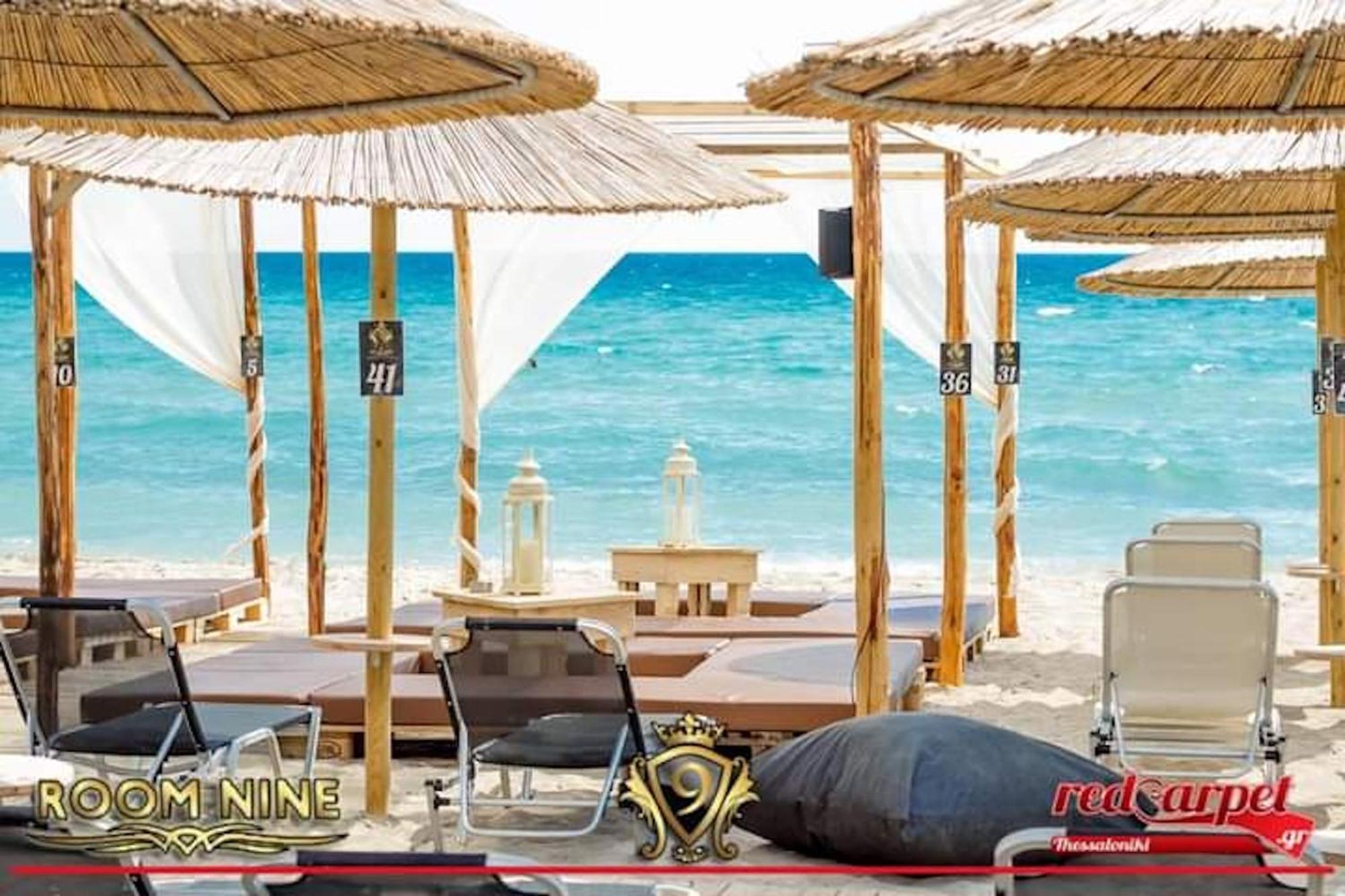 Room Nine 9 Beachfront Apartments Nea Kallikrateia Εξωτερικό φωτογραφία